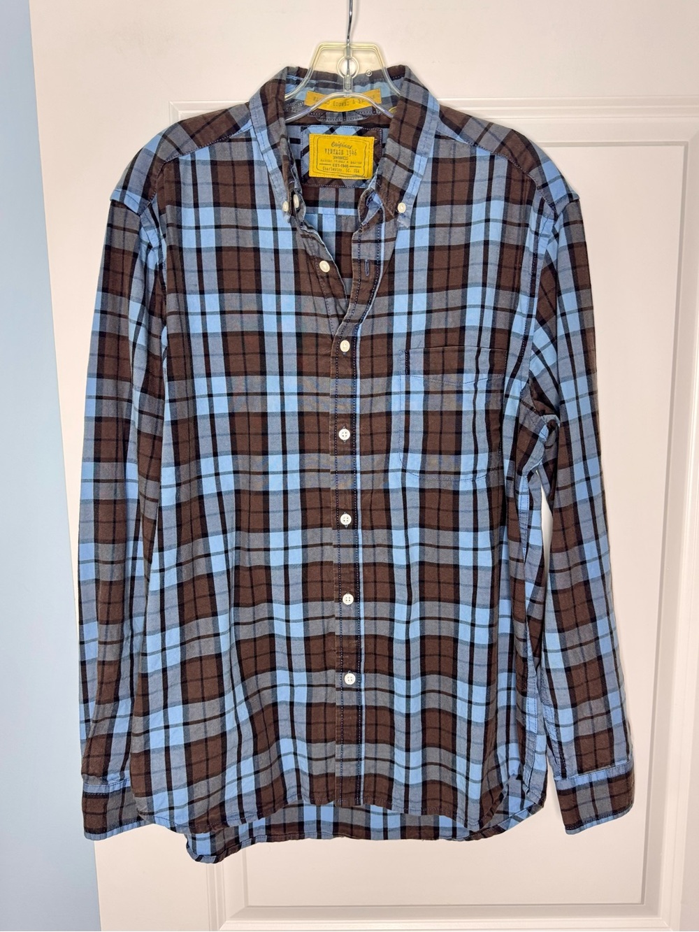 🍓6/$15🍓 Original Vintage Blue & Brown Button Down